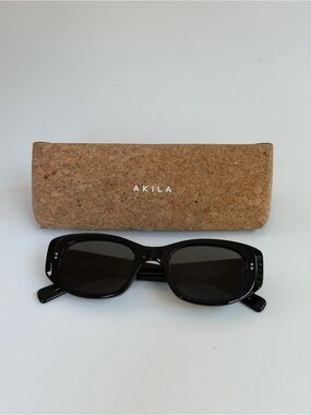 Akila Silvia sunglasses
